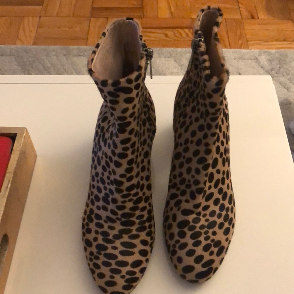 Pony hair leopard boots never worn